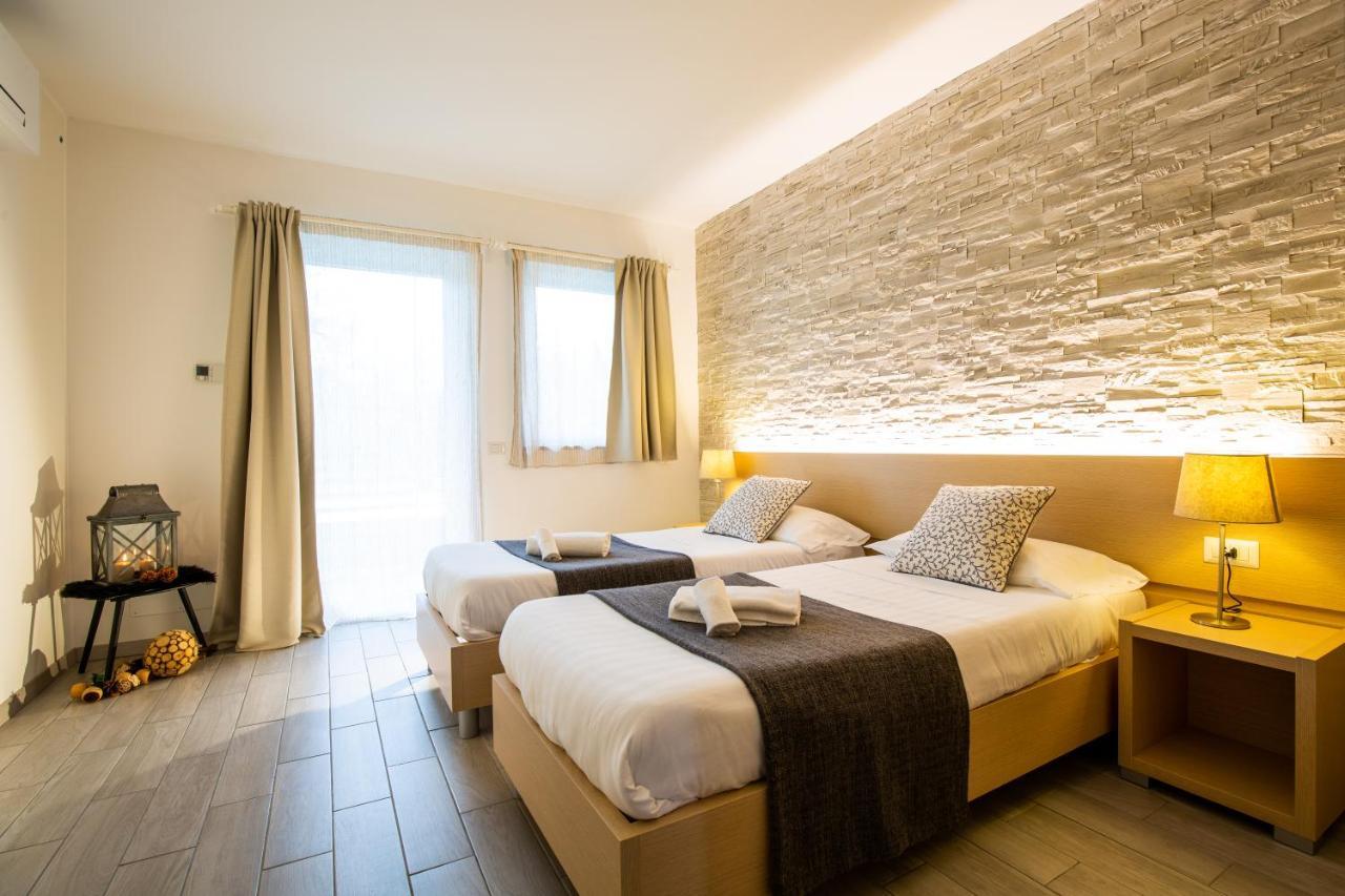 Double or Twin Room Pool View
